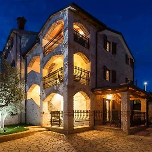  Apartment P&b